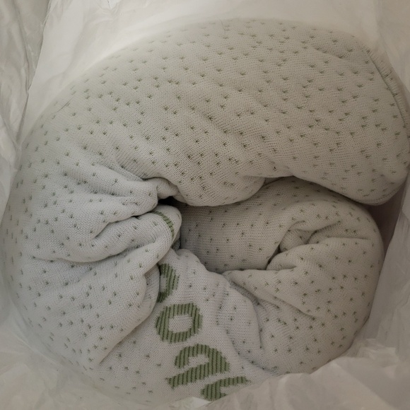 Bamboo Sleeping Orthopedic Memory Foam Pillow Contour Cervical Neck Support NWOT - Picture 6 of 6